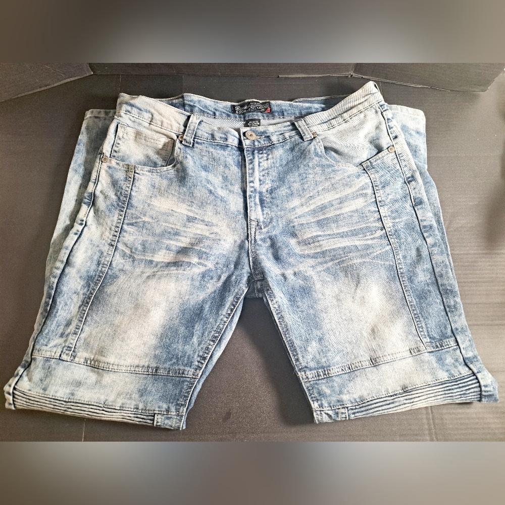 Bleecker & Mercer Men's Distress Jeans Size 38/32.